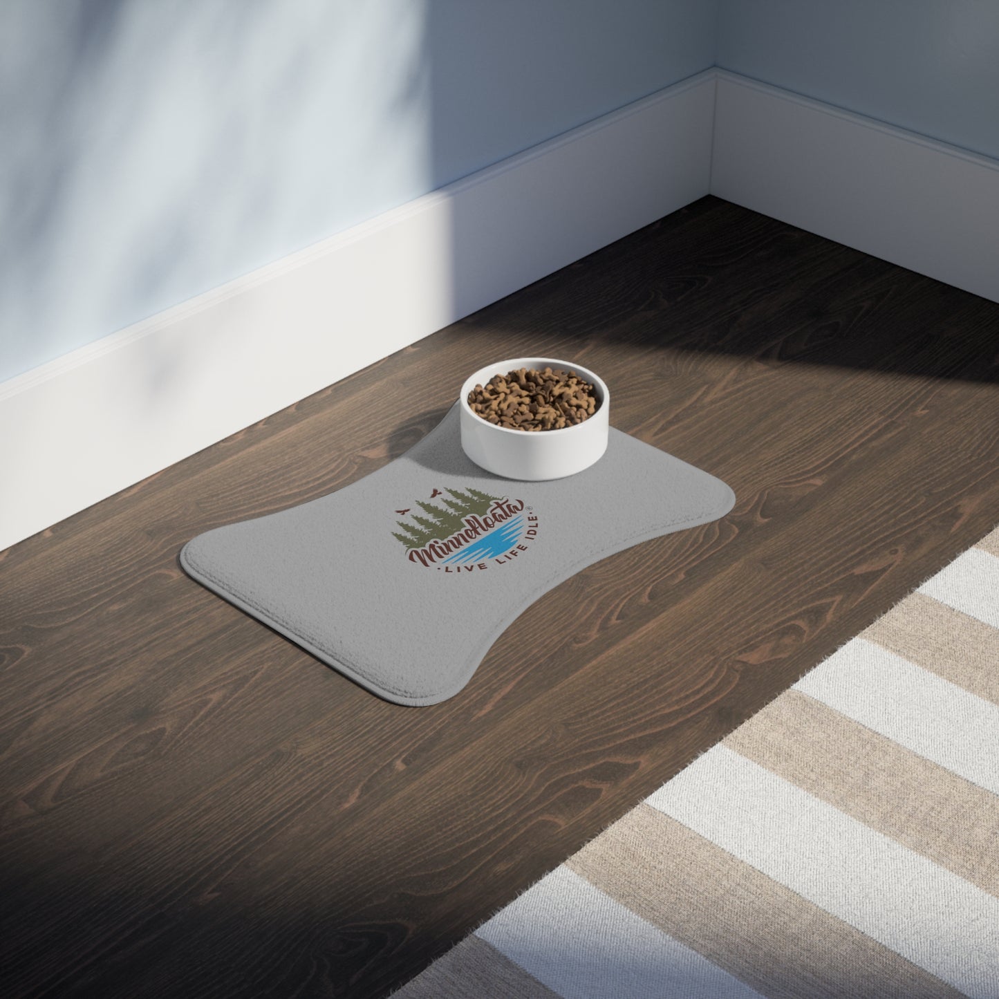 Minnefloata Lake Pet Feeding Mats